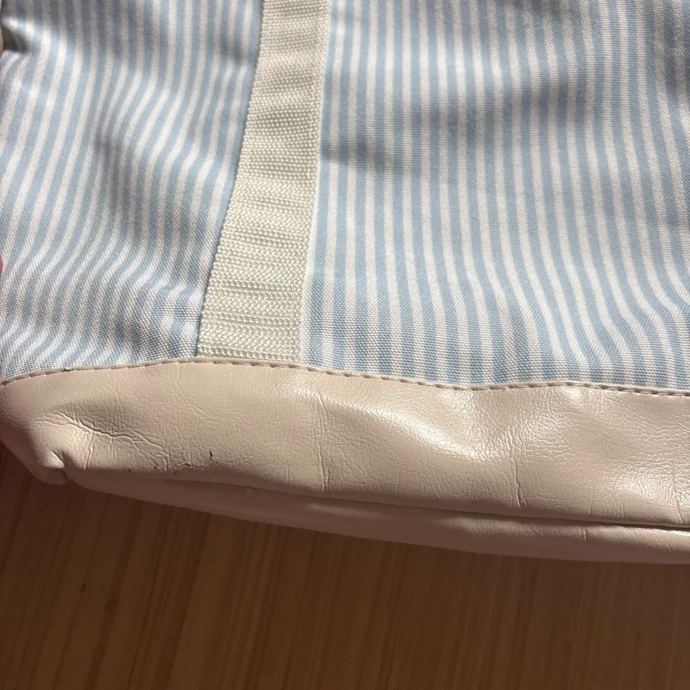 Ollie and Olivia: Travel/beach Cooler Bag| Striped | Zipper | Blue & Ivory